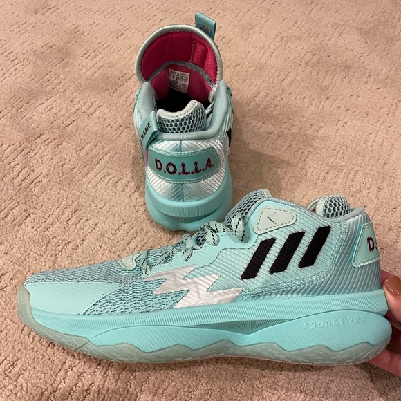 Adidas woman’s Damian lillard “respect my name” basketball shoes - Picture 6 of 6